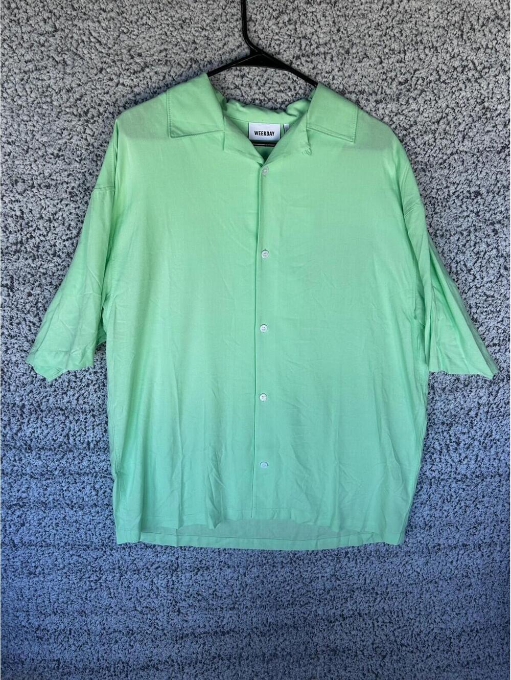 Weekday Oversized Shirt Green Light Button Front Size M